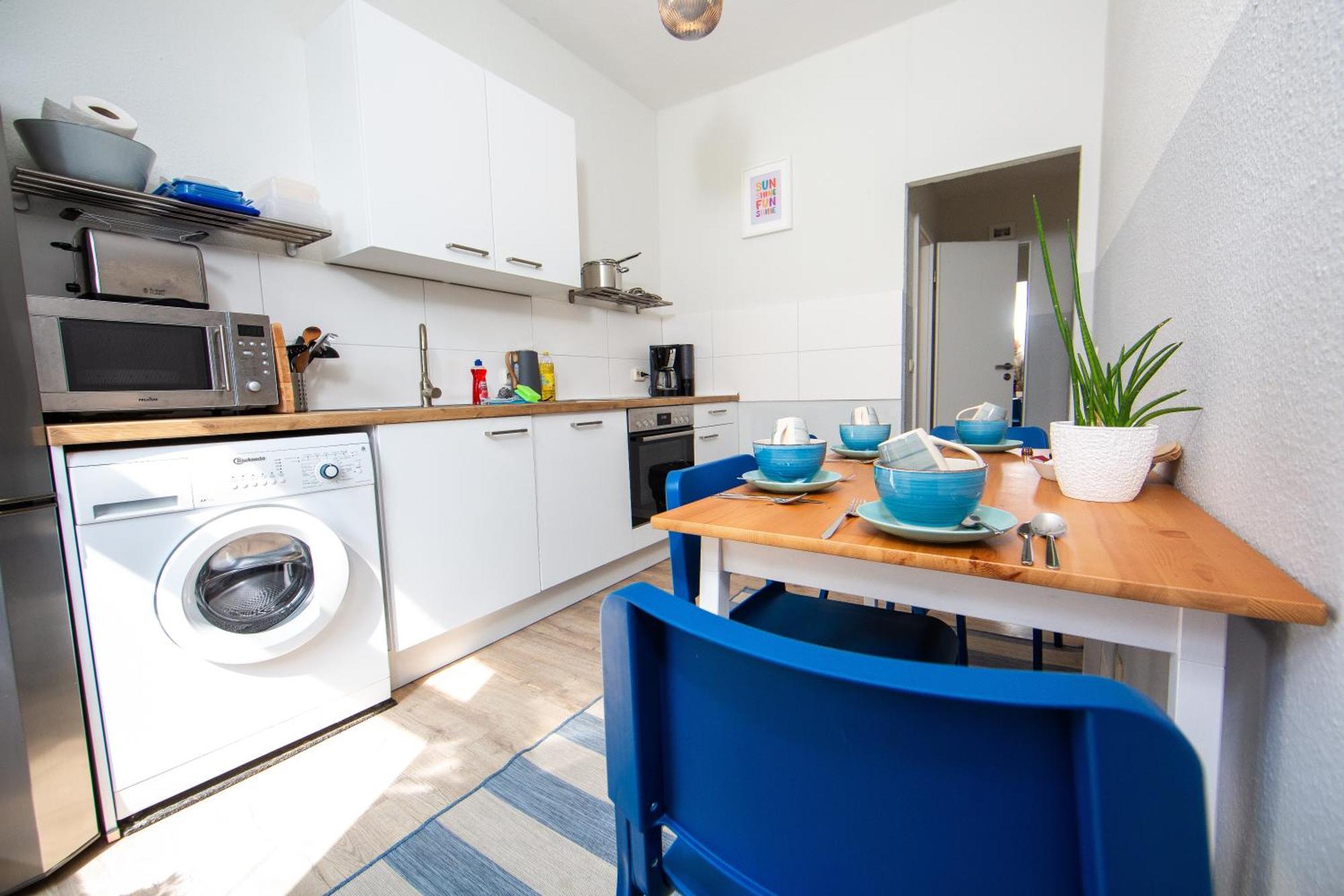 Grossraum-Apartments Mit 2Sz, Wz, Kueche, Smart-Tv, Parken, Etc Erfurt Room photo
